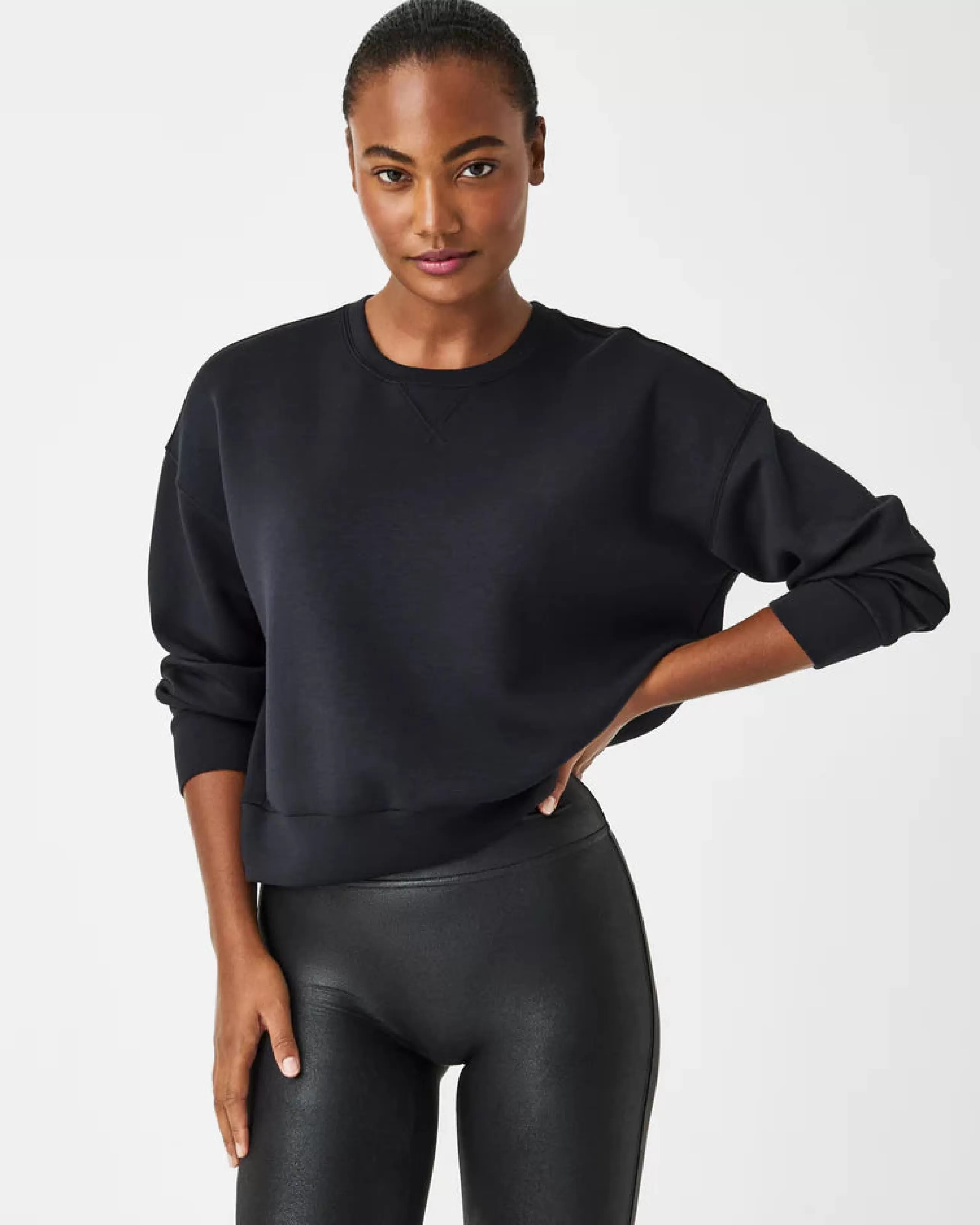 SPANX Athelisure^Airessentials Crew Pullover In Very Black