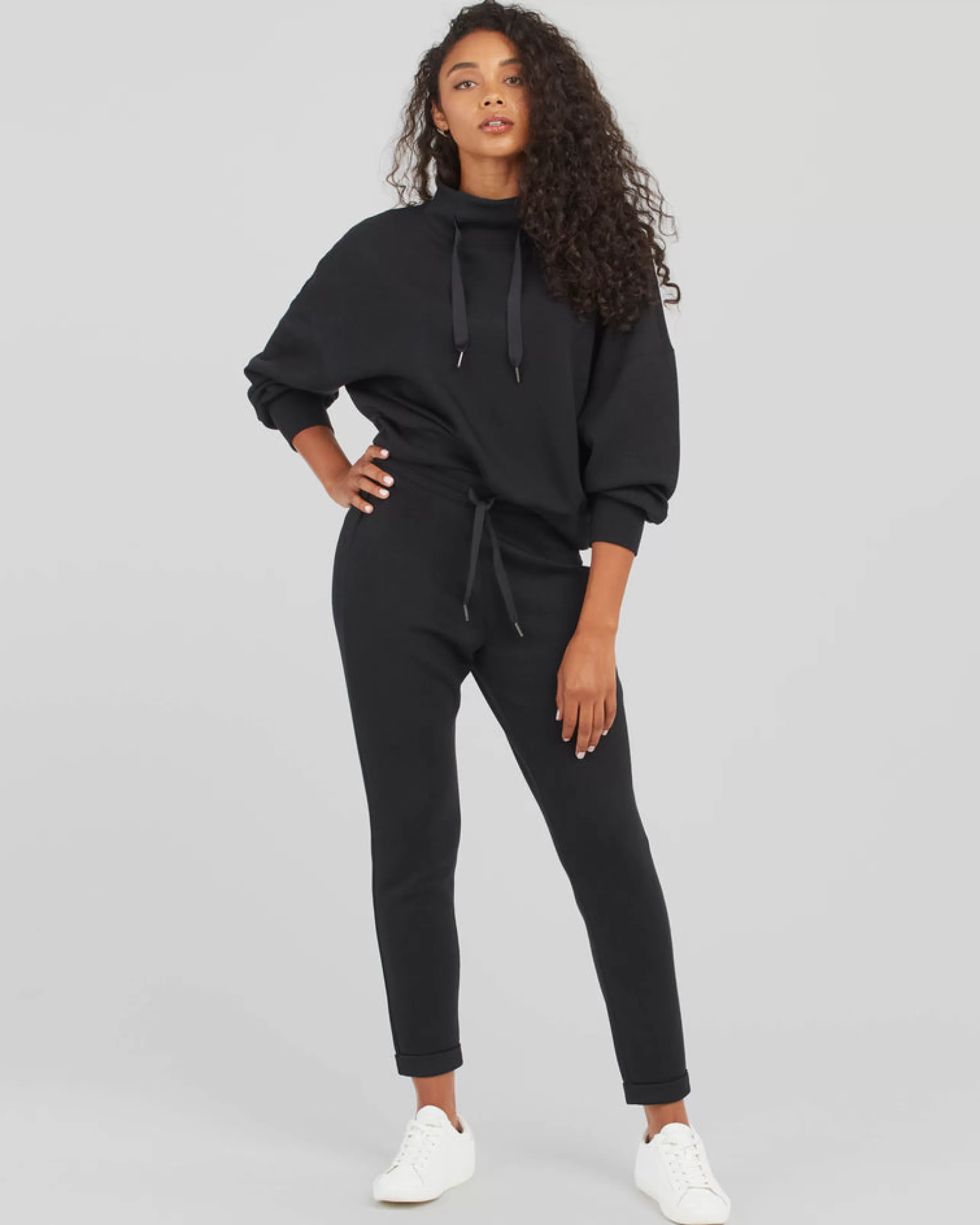 SPANX Athelisure^Airessentials Tapered Pant In Very Black