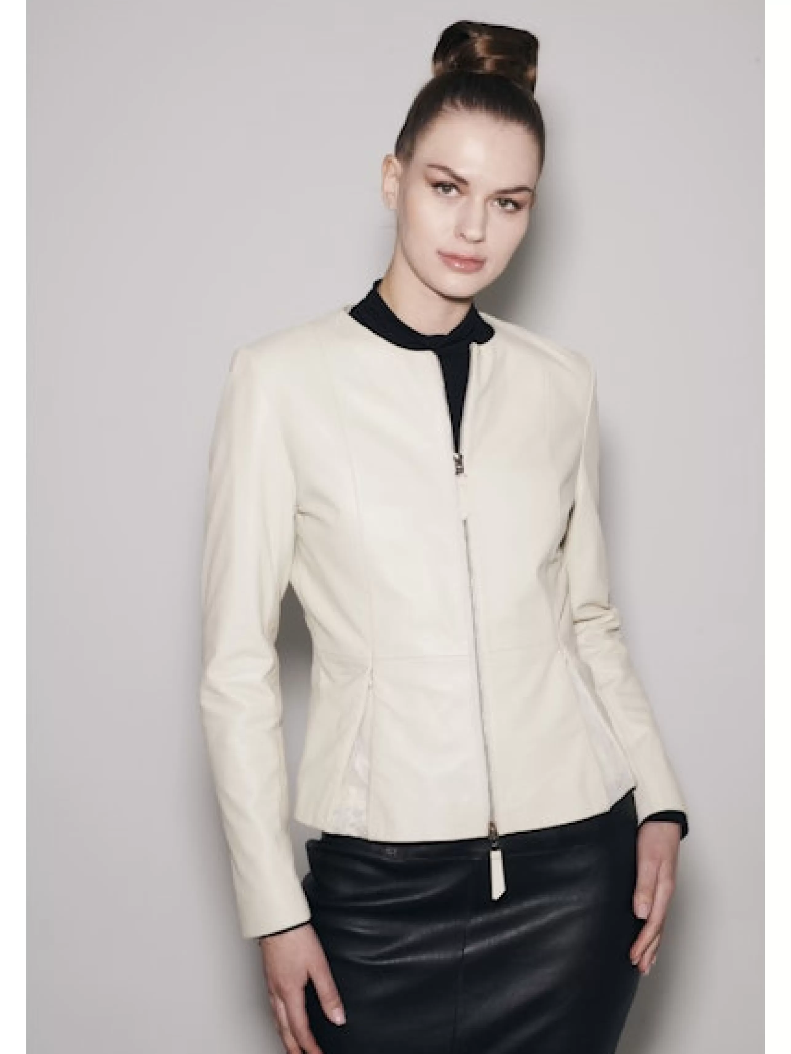 JAKETT Outerwear^Blair Peplum Jacket In Off White