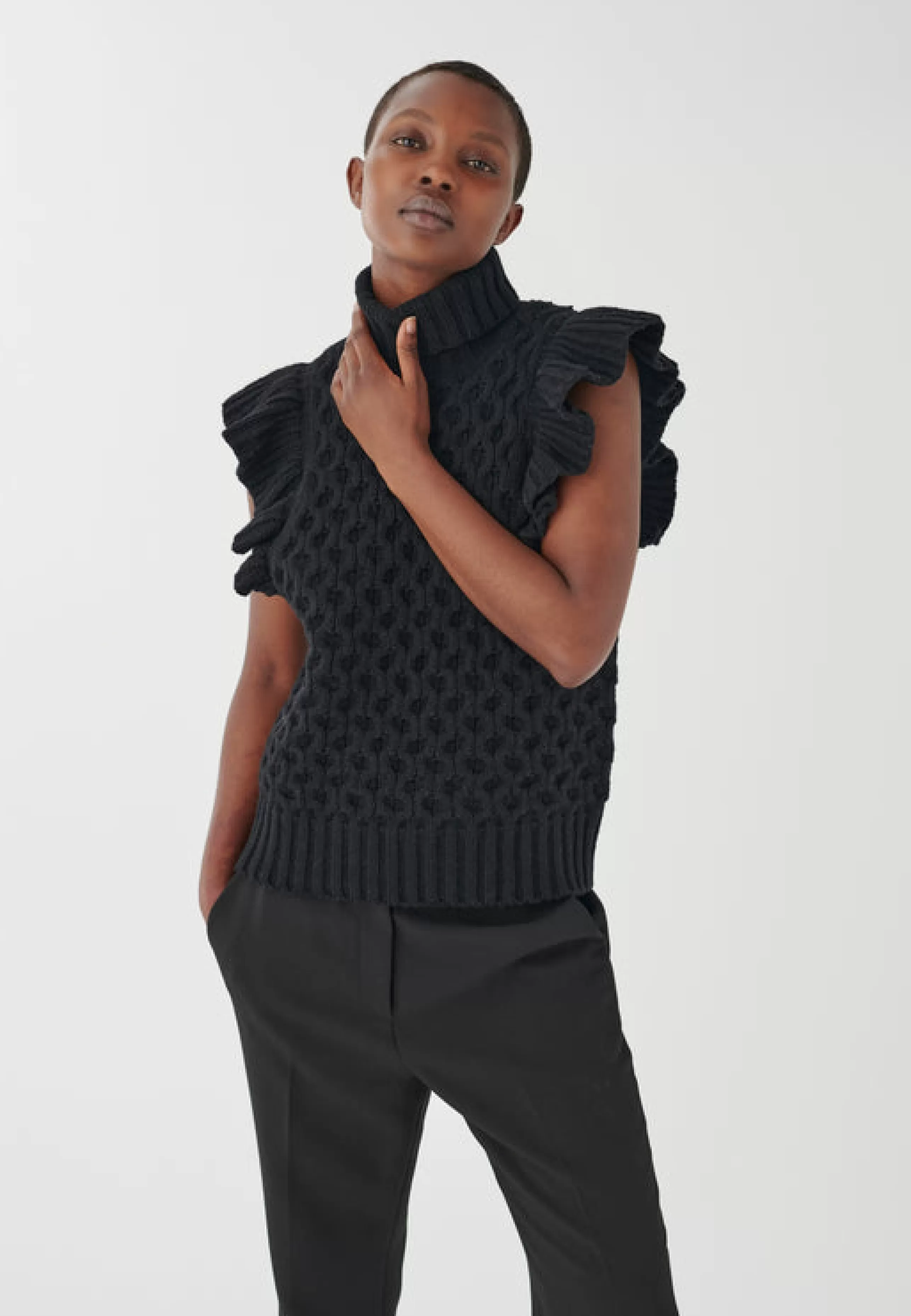 DEA KUDIBAL Outerwear^Britthie Sweater Vest In Black