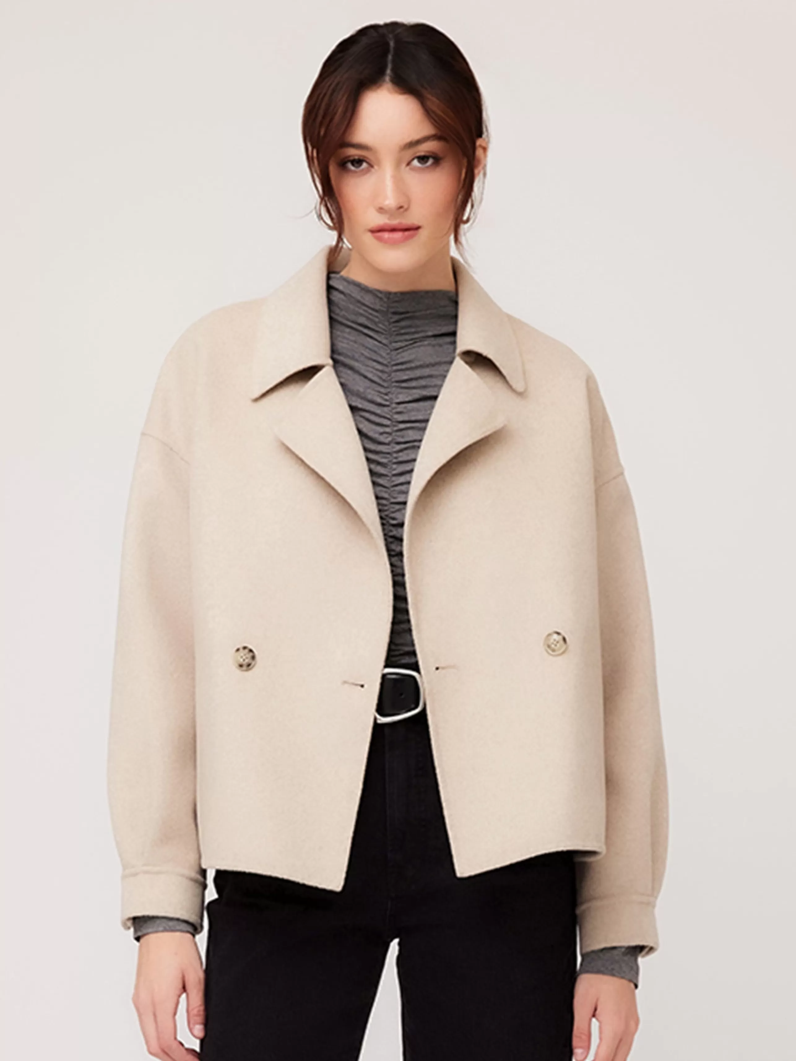 FIFTEEN TWENTY Outerwear^Cropped Jacket In Sand